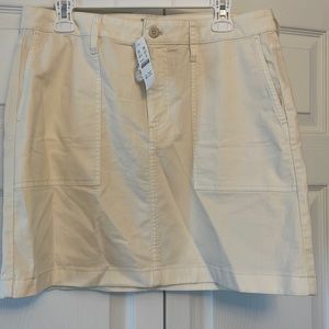 J crew skirt size 12. Ecru color. NWT.
